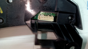 Кнопки управления на руле правые Toyota Prius V 15-17 тип 4, потертости, царапины