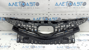 Решетка радиатора grill Toyota Prius V 15-17 рест