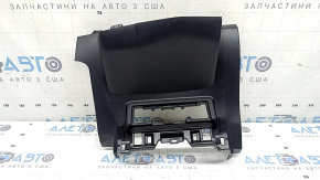 Накладка торпеды центральная нижняя Toyota Prius V 15-17 черная, царапины