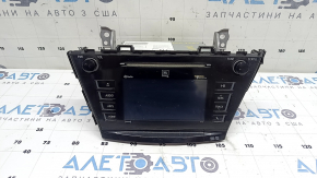 Монітор, дисплей Toyota Prius V 17-17 рест, подряпини