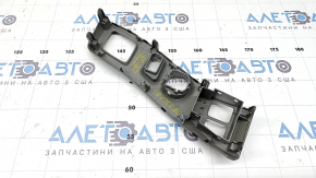 Накладка шифтера Toyota Prius V 15-17 царапины