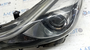 Фара передняя левая Toyota Prius V 15-17 рест LED, под полировку