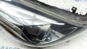 Фара передняя правая Toyota Prius V 15-17 рест LED, под полировку, сломано крепление