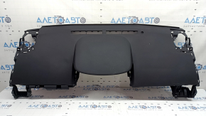 Торпедо передняя панель верхняя часть с AIRBAG Toyota Prius V 17-17 черная, царапины