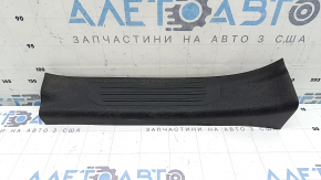 Накладка порога внутрішня задня права Nissan Murano z52 17-24 чорна 3 смужки, подряпини, під хімчистку
