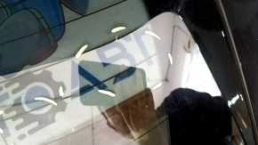Дверь багажника голая со стеклом Nissan Murano z52 20-24 тонировка, графит KAD, с спойлером, накладками спойлера, стоп-сигналом, трапецией и поводком заднего дворника, царапигы на стекле