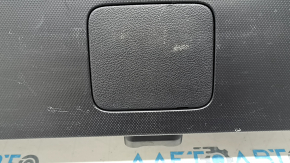 Обшивка дверей багажника нижня Subaru Forester 19-24 SK чорна, подряпини, затерта