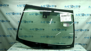 Лобове скло Toyota Prius V 12-17 під камеру, скол, повітря по краю