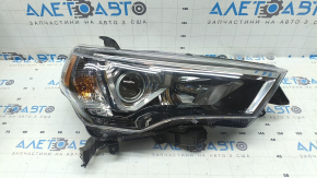 Фара передня права Toyota 4Runner 14-20 галоген
