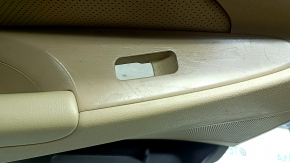 Обшивка двери карточка задняя левая Hyundai Sonata 11-15 кожа бежевая, царапины, тычки
