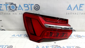Фонарь внешний крыло левый Audi A6 C8 19-25 без анимации с хром молдингом, царапины