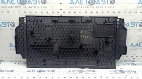 Пол панель багажника Audi A6 C8 19-25 пластик, царапины