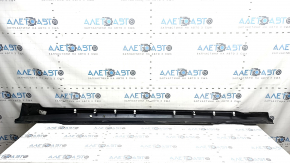 Порог левый Audi A6 C8 19-25 S-Line, синий LX5B, царапины, тычки