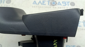 Накладка центральной консоли с подстаканниками Toyota Rav4 19-22 черная, царапины