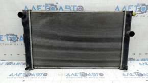 Радіатор охолодження - вода Toyota Prius V 17-17