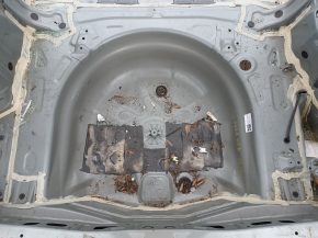 Корыто багажника Toyota Prius V 12-17 на кузове