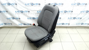 Сидіння водійське Ford Escape MK4 21-22 без airbag, механічне, з підігрівом, сіра тканина з чорним, під хімчистку, дефект тканини