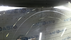 Дверь багажника голая со стеклом Ford Escape MK4 20-22 синий GP, со спойлером, стоп-сигналом, трапецией, поводком и заглушкой поводка дворника, царапины на стекле, тычка, треснут поводок дворника