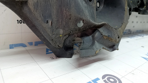 Захист переднього бампера Toyota Prius V 12-17 надриви, затертий