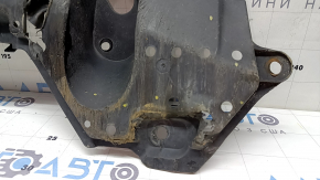 Захист переднього бампера Toyota Prius V 12-17 надриви, затертий