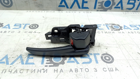 Ручка двери внутренняя передняя правая Toyota Rav4 19-25 черная