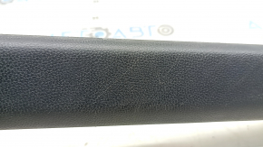 Накладка порога передняя правая Toyota Rav4 19-25 черная, царапины