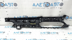 Накладка передньої панелі центральна Mazda CX-5 21-25 чорна шкіра під 10.3" дисплей, вставка під дерево, подряпини