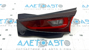 Ліхтар внутрішні двері багажника правий Mazda CX-5 22-25 signature illum, потерт
