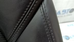 Обшивка спинки пасажирського сидіння Mazda CX-5 17-23 шкіра коричнева, підігрів, вентилятор обдува, перфорація, подряпини