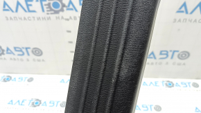 Накладка порога передня ліва Mazda CX-5 17-25 чорна, подряпини