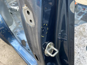 Стійка кузова центральна права Mazda CX-5 17-25 на кузові, тичка