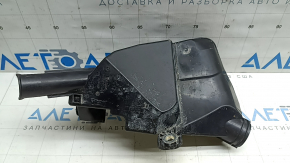 Нижня кришка блоку запобіжників підкапотна ліва Toyota Rav4 19-25 hybrid, зламані засувки