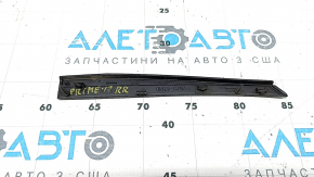 Накладка спойлера двері багажника права Toyota Prius 50 Prime 17-22