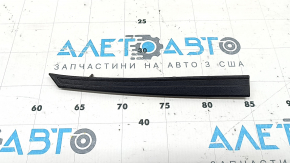 Накладка спойлера дверей багажника ліва Toyota Prius 50 Prime 17-22 зламана напрямна