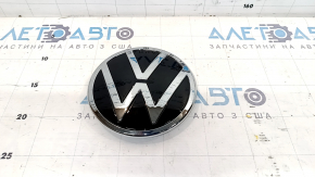 Эмблема решетки радиатора VW Jetta 22-25