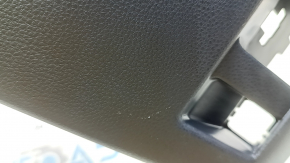 Накладка колени водителя Toyota Venza 21-24 черная, царапины