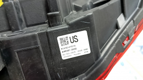 Фонарь заднего бампера правый Toyota Prius 50 Prime 17-22 потерт