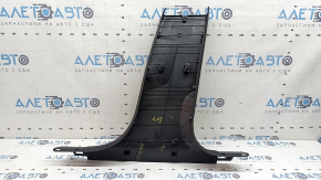 Накладка центральной стойки нижняя левая Audi A5 F5 18-25 5D черная, потерта