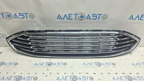 Решетка радиатора grill в сборе с обрамлением Ford Fusion mk5 17-18 хром, оплавлен пластик, надломано крепление Китай