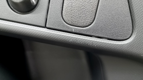 Обшивка арки права Subaru Forester 25-26 чорна, подряпини