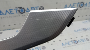 Молдинг обшивки дверей передньої правої Audi A5 F5 18-19 5D aluminum trimaran, подряпини, корозія