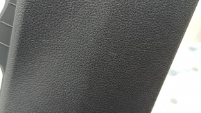 Накладка центральной консоли боковая передняя правая Subaru Forester 25-26 черная, царапины