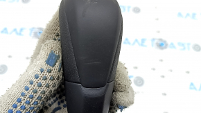 Ручка КПП Subaru Forester 25-26 чорна гума, подряпини