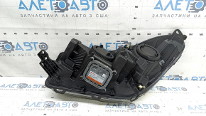 Фара передняя правая в сборе Ford Escape MK3 17-19 рест ксенон+led светлая, под полировку, царапины, паутинка