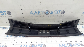 Накладка отвору багажника Ford Escape MK3 16-19 чорна, подряпини