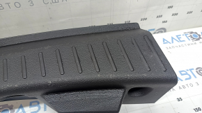 Накладка отвору багажника Ford Escape MK3 16-19 чорна, подряпини