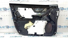 Обшивка двери карточка передняя правая Subaru Forester 25-26 черная с серой вставкой ткань, подлокотник серая резина, царапина