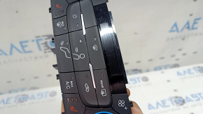 Управління клімат-контролем Ford Escape MK3 17-19 рест auto з підігрівом, подряпини