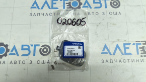 Заглушка буксировочного крюка переднего бампера Volvo C40 22-24