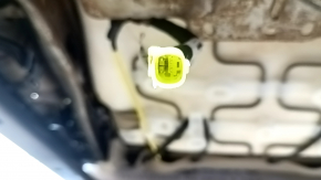 Сидіння пасажирське Toyota Camry v70 20-24 з airbag, механічне, з підігрівом, бежева тканина, сіра вставка, сіра строчка, під хімчистку, іржа на каркасі